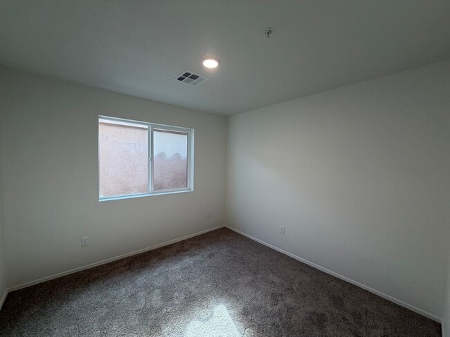 Building Photo - BRAND NEW TOWNHOME!