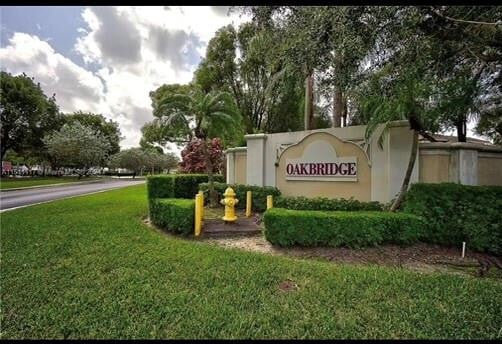 Building Photo - 4912 SW 31st Terrace