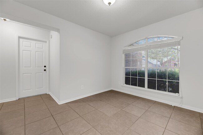 Building Photo - 1906 Rock Ridge Dr