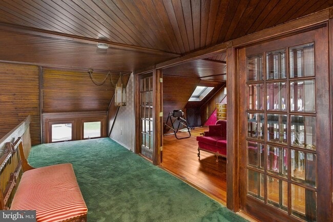 Building Photo - 230 Washington St