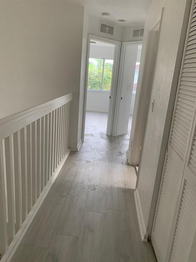 Building Photo - 1101 Center Stone Ln