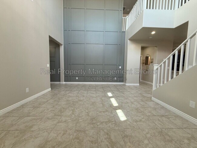 Building Photo - 5352 W Farmhand Dr