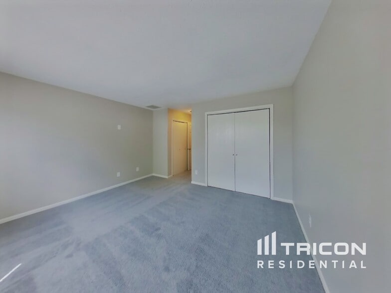 Building Photo - 4531 Riverbrook Ln