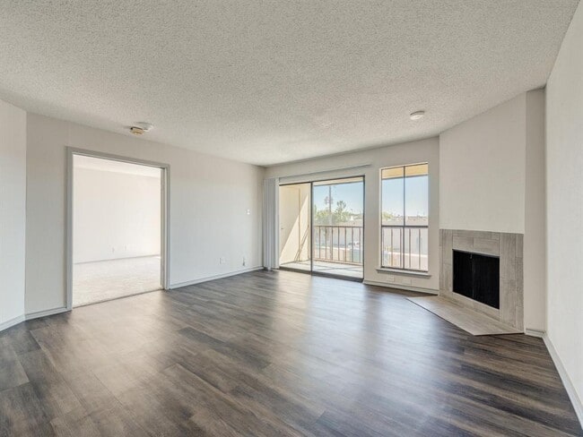 Building Photo - 11450 Audelia Rd