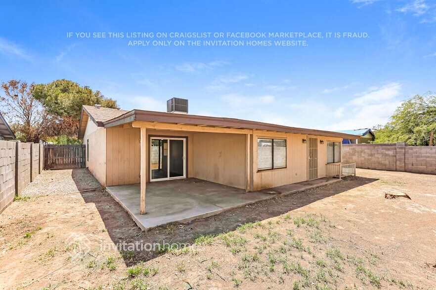 Building Photo - 9214 W Cortez Ave