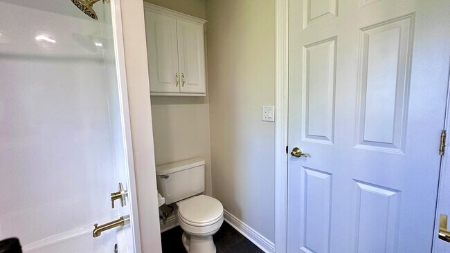 Building Photo - 17670 Green Isle Ct