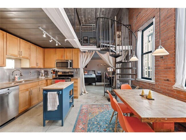 Building Photo - 250 Park Ave