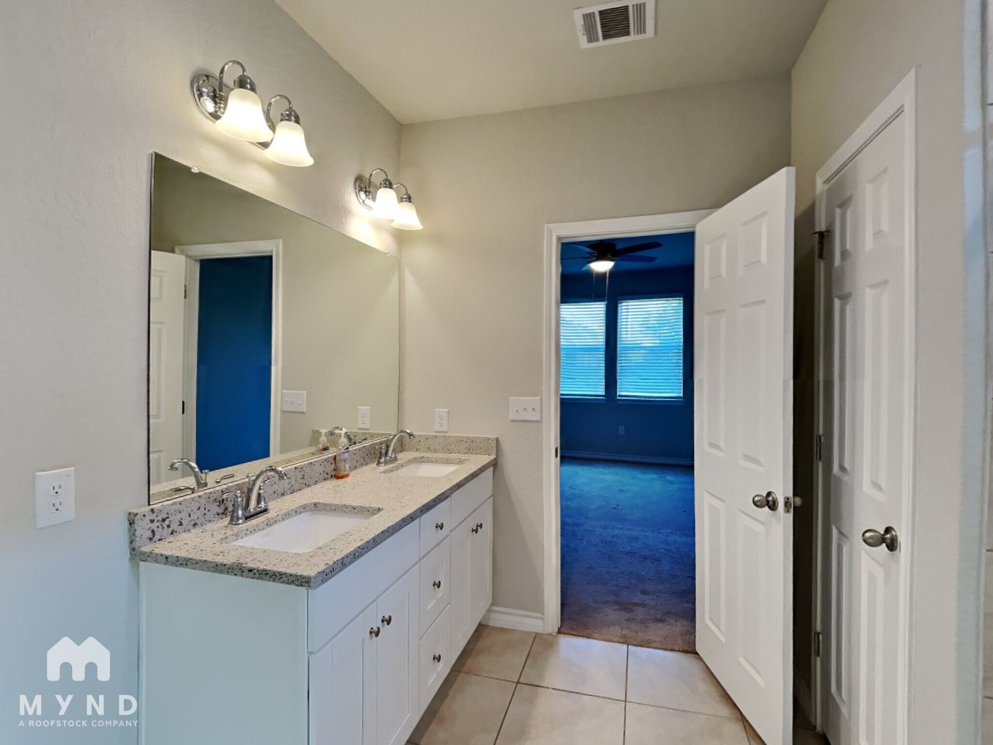 Building Photo - 12546 Blazing Saddle