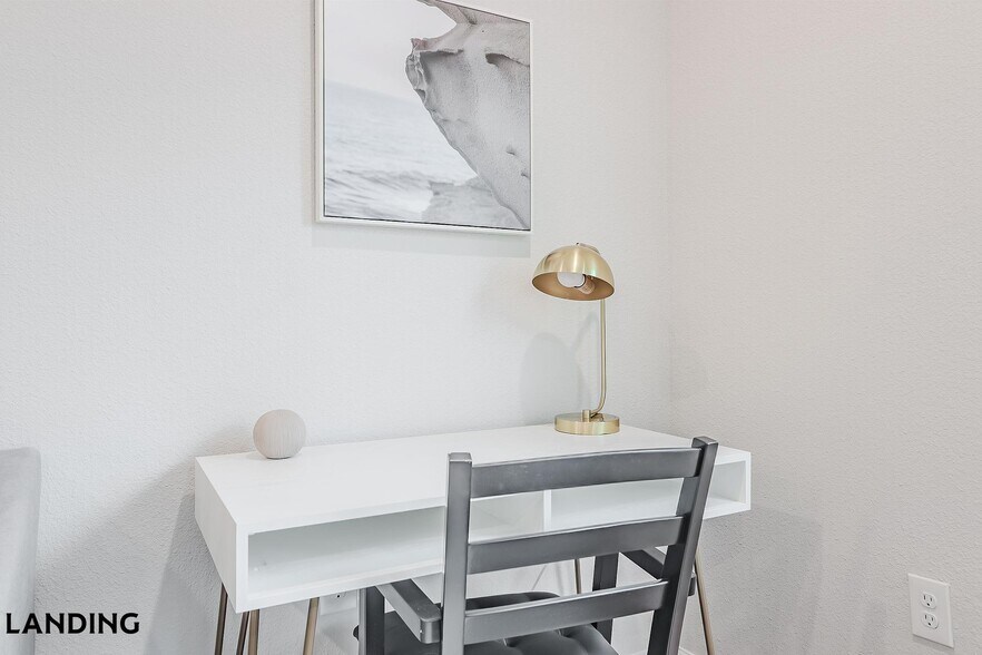 Building Photo - 1650 Harris Hill Rd