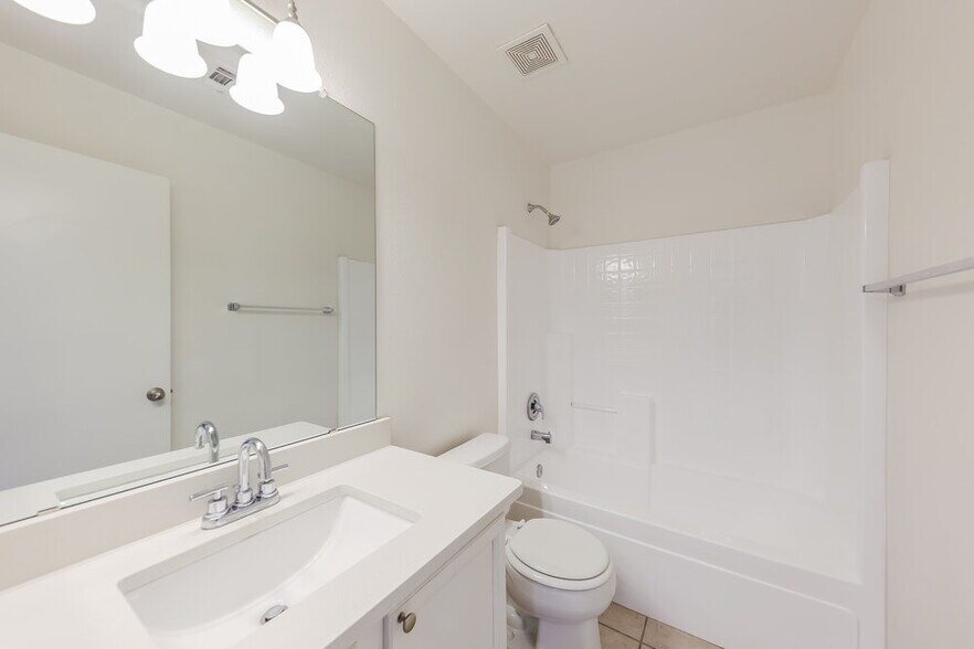Building Photo - 11335 W Crestbrook Dr