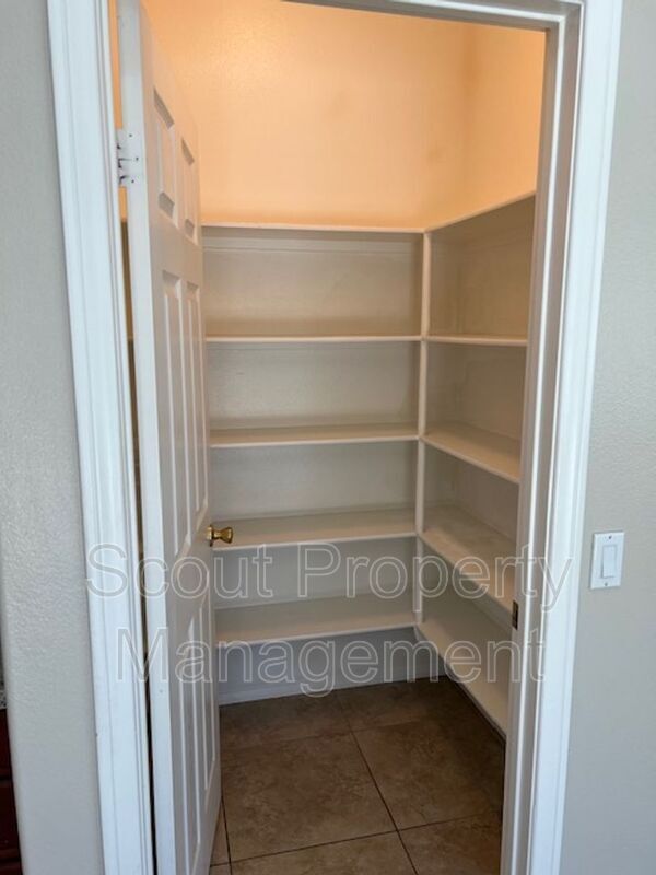 Building Photo - 45602 Magnolia Pl