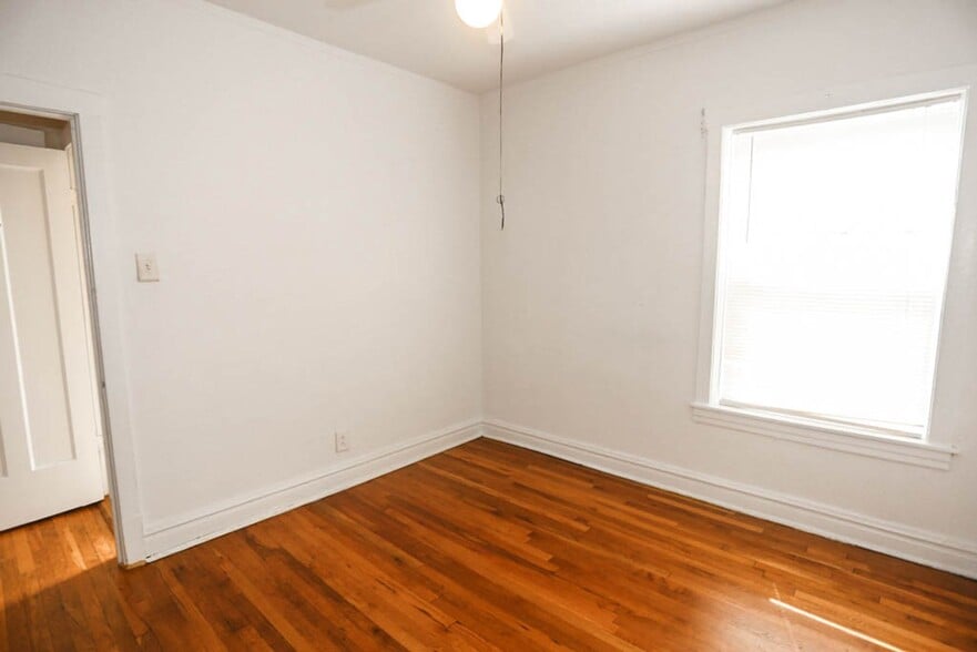 Building Photo - 3523 N Broadway St