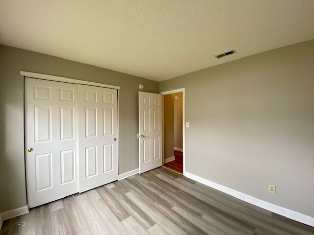 Building Photo - Beautiful 4 Bedroom home in Plainfield! Huge Storage!