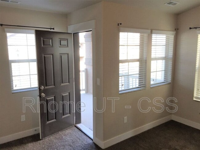 Building Photo - 1616 N Catagena Pky