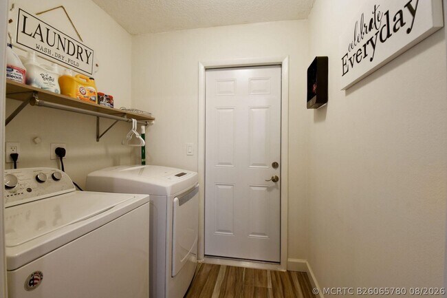 Building Photo - 509 Eldorado Ln