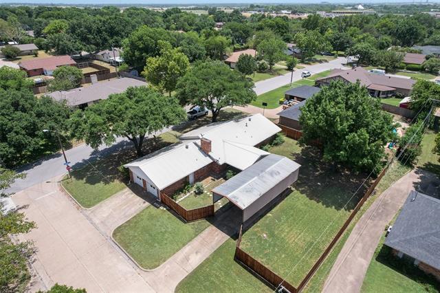 Building Photo - 1421 Meadow Ln
