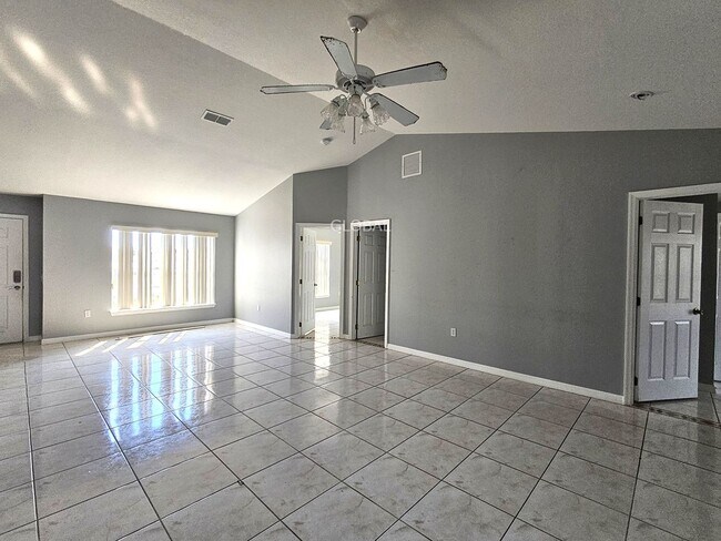 Building Photo - Spacious 4-Bedroom Home with Pool - July 10th move in date