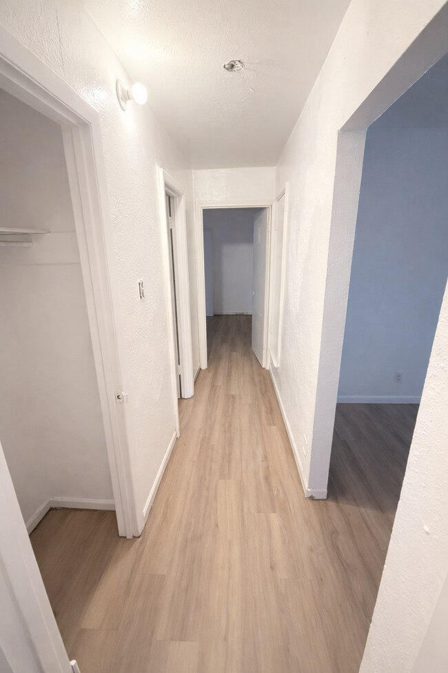 Building Photo - Remodeled 2BR Home w/ Fenced Yard – Only $1,495