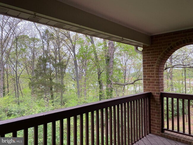 Building Photo - 9949 Grapewood Ct