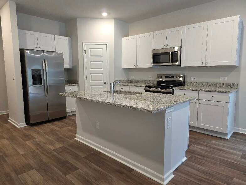 Building Photo - 1752 Hunting Harris Ct SW