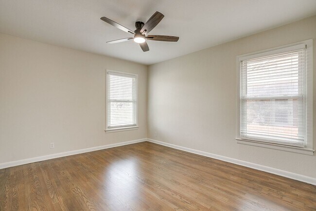 Building Photo - Ready for New Tenant- 3 Bedroom, 2 Bath Home in near Arlington Heights- 76107