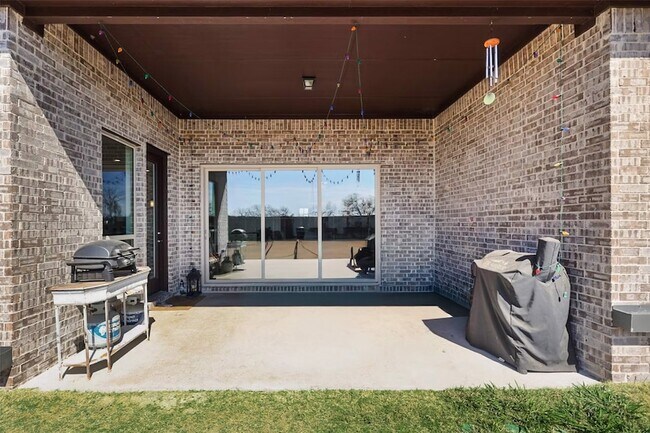 Building Photo - 209 Chesapeake Dr