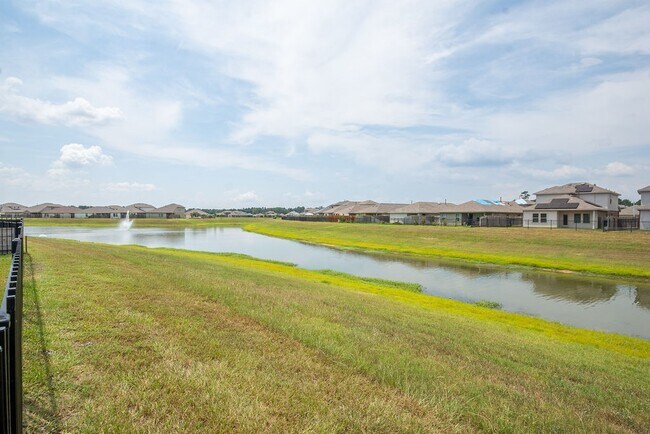 Building Photo - 14657 E Pine Heart Dr