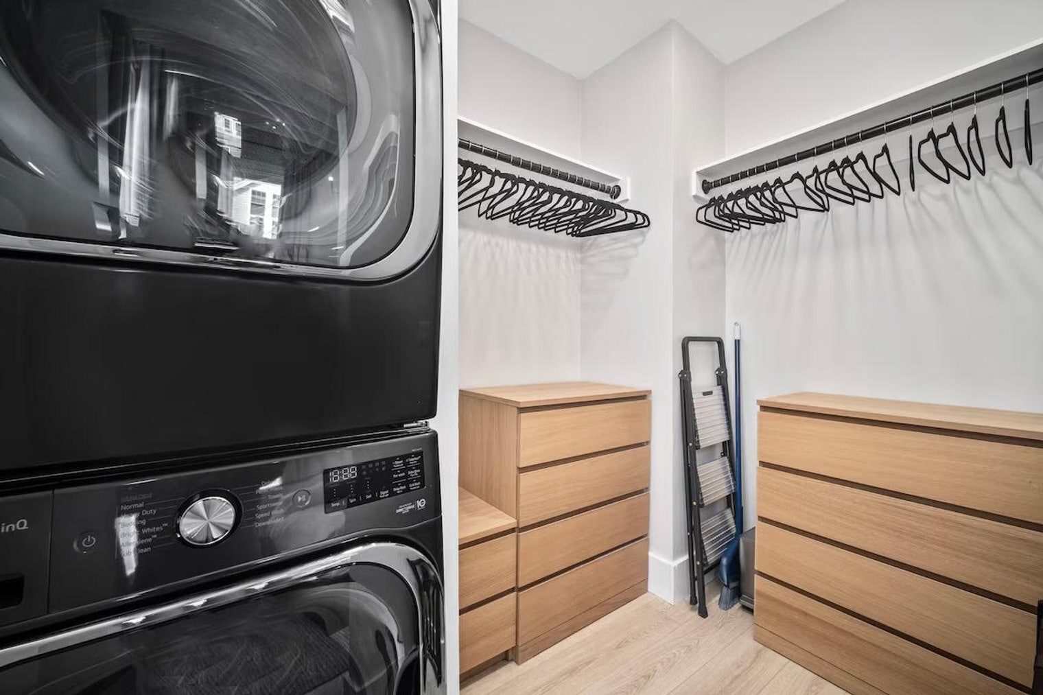 Building Photo - 105 Paul Gore St