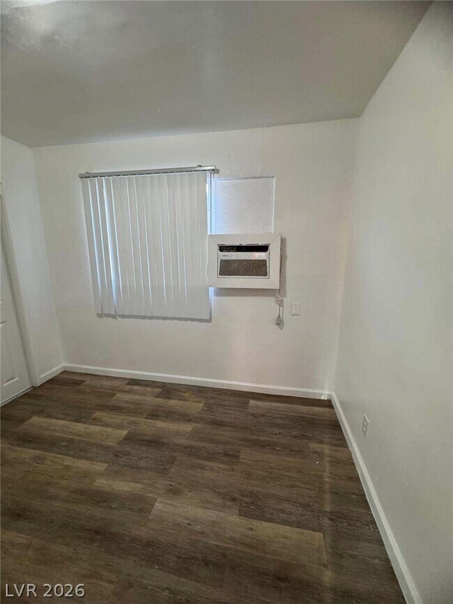 Building Photo - 312 W Cleveland Ave