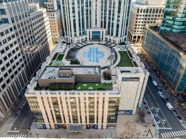 Building Photo - 99 Hudson St