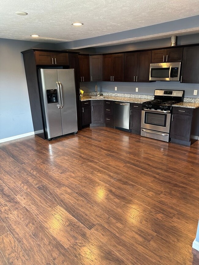 Building Photo - 1807 Jane St