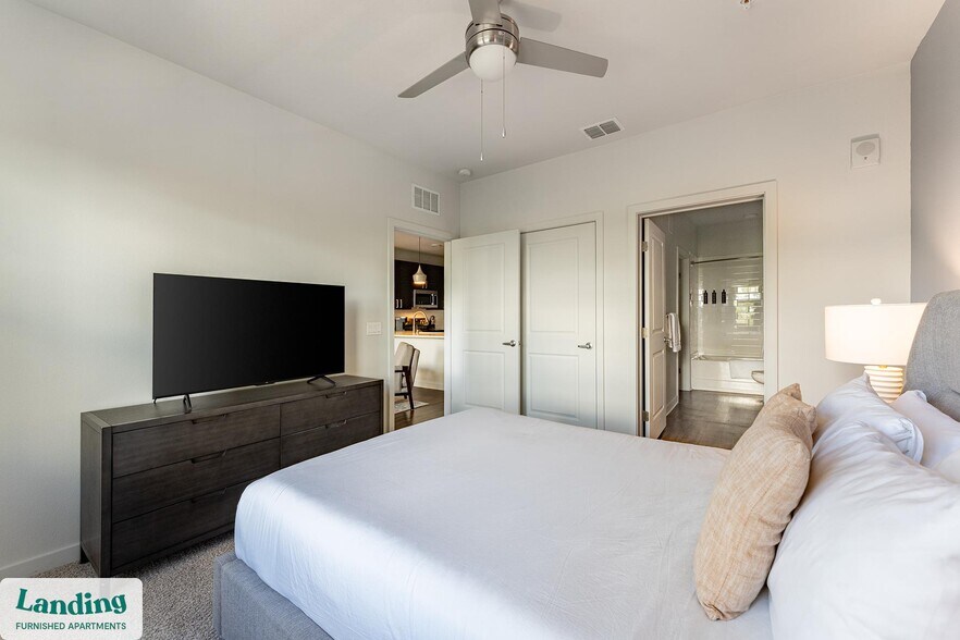 Building Photo - 1225 Utica Dr