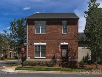 Building Photo - 500 Summerfield Place