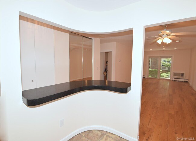 Building Photo - 206-14 Emily Rd