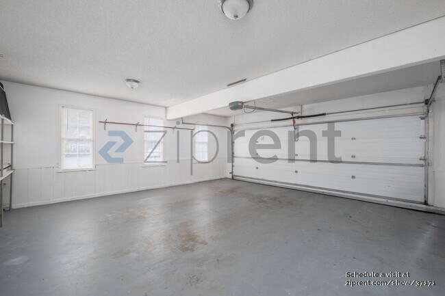 Building Photo - 4990 Sawgrass Pl NW