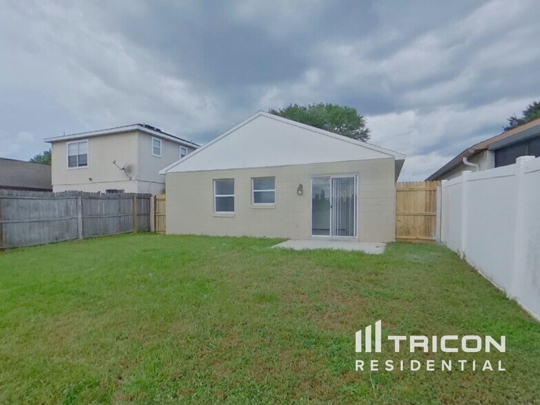 Building Photo - 7812 Sagebrush Pl