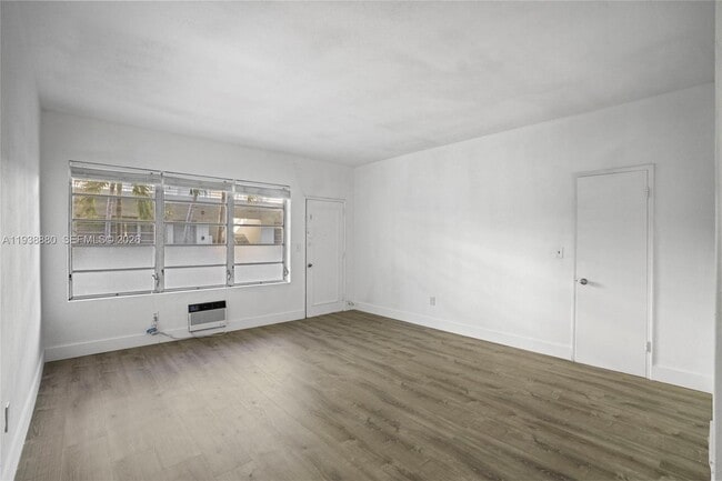 Building Photo - 4172 Chase Ave