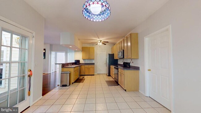 Building Photo - 9811 Fendale Ln