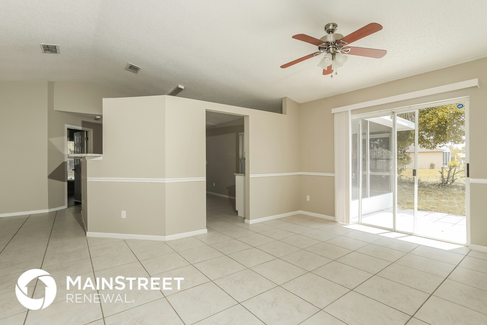 Building Photo - 557 Oak Branch Cir