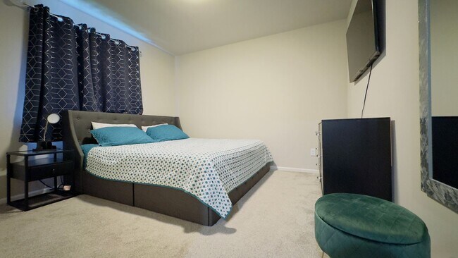 Building Photo - 5+ Bedroom Home in NE Lacey on Large Lot with Long Lake access plus A/C!