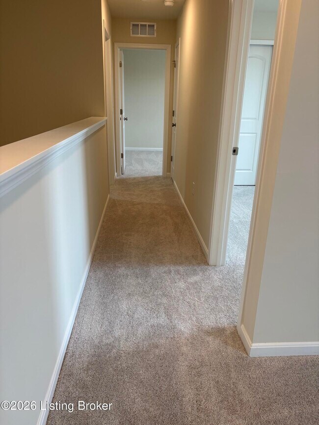 Building Photo - 2013 Lyndon Green Cir