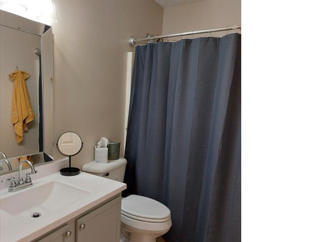 Building Photo - 697 Matthew St