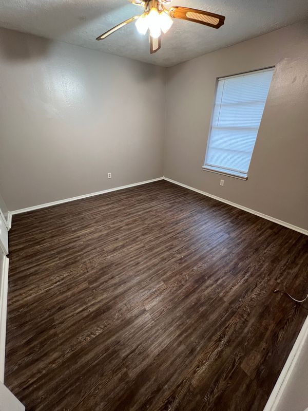 Building Photo - 2719 Sprucewood