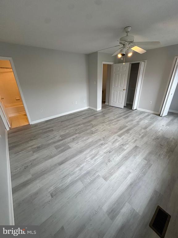 Building Photo - 104 Peridot Pl