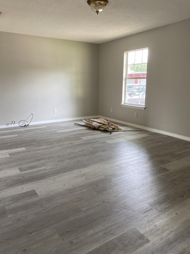 Building Photo - 22 Glass St