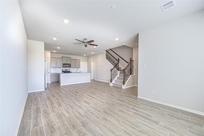 Building Photo - 8006 Scanlan Trce