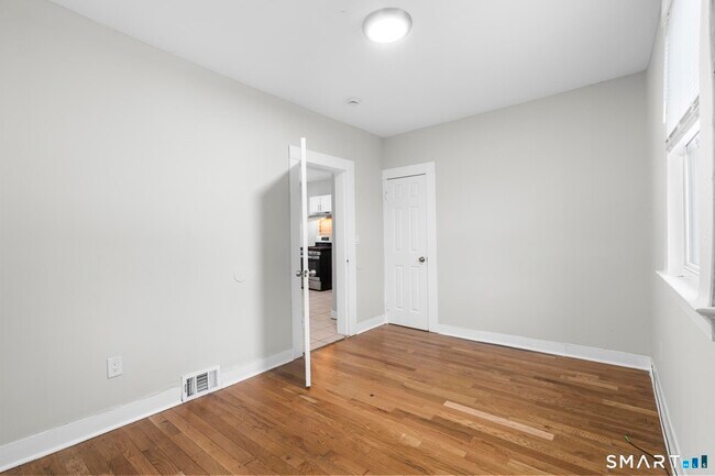 Building Photo - 693 Dixwell Ave