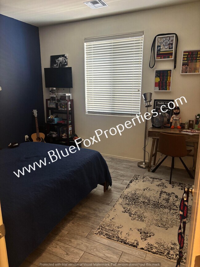 Building Photo - 12785 N Seacliff Pl