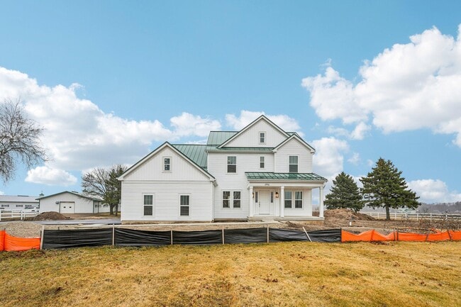 Building Photo - 3916 County Rd F North