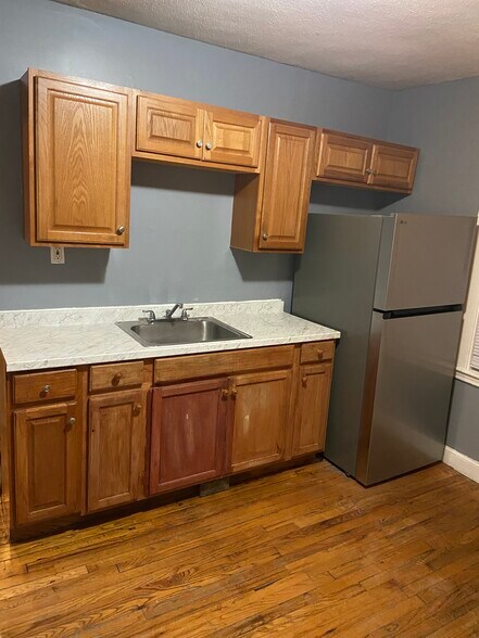 Building Photo - 4041 Washington St